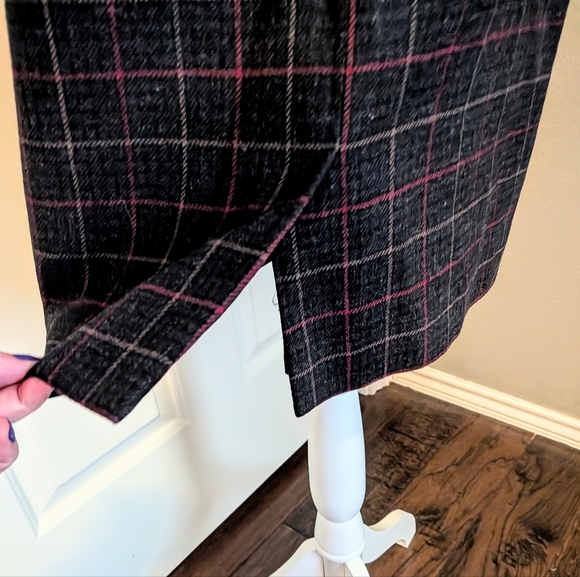 Vintage Pendleton Black and Red Plaid Wool Skirt - Picture 4 of 7